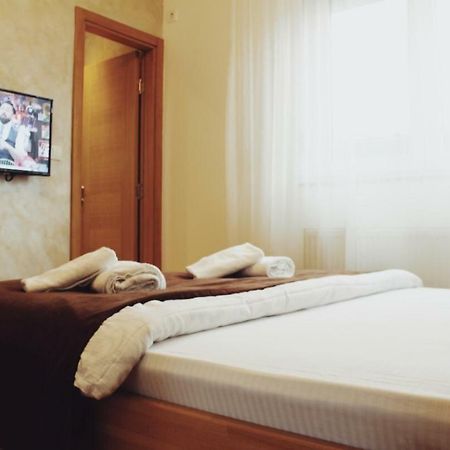 Konaciste Simce Bed & Breakfast Kraljevo Eksteriør bilde