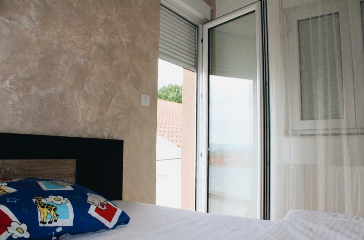 Konaciste Simce Bed & Breakfast Kraljevo Eksteriør bilde
