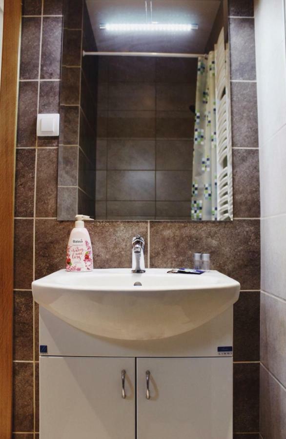 Konaciste Simce Bed & Breakfast Kraljevo Eksteriør bilde
