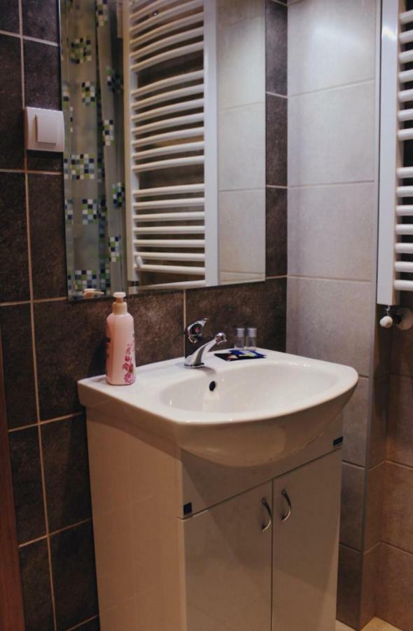 Konaciste Simce Bed & Breakfast Kraljevo Eksteriør bilde